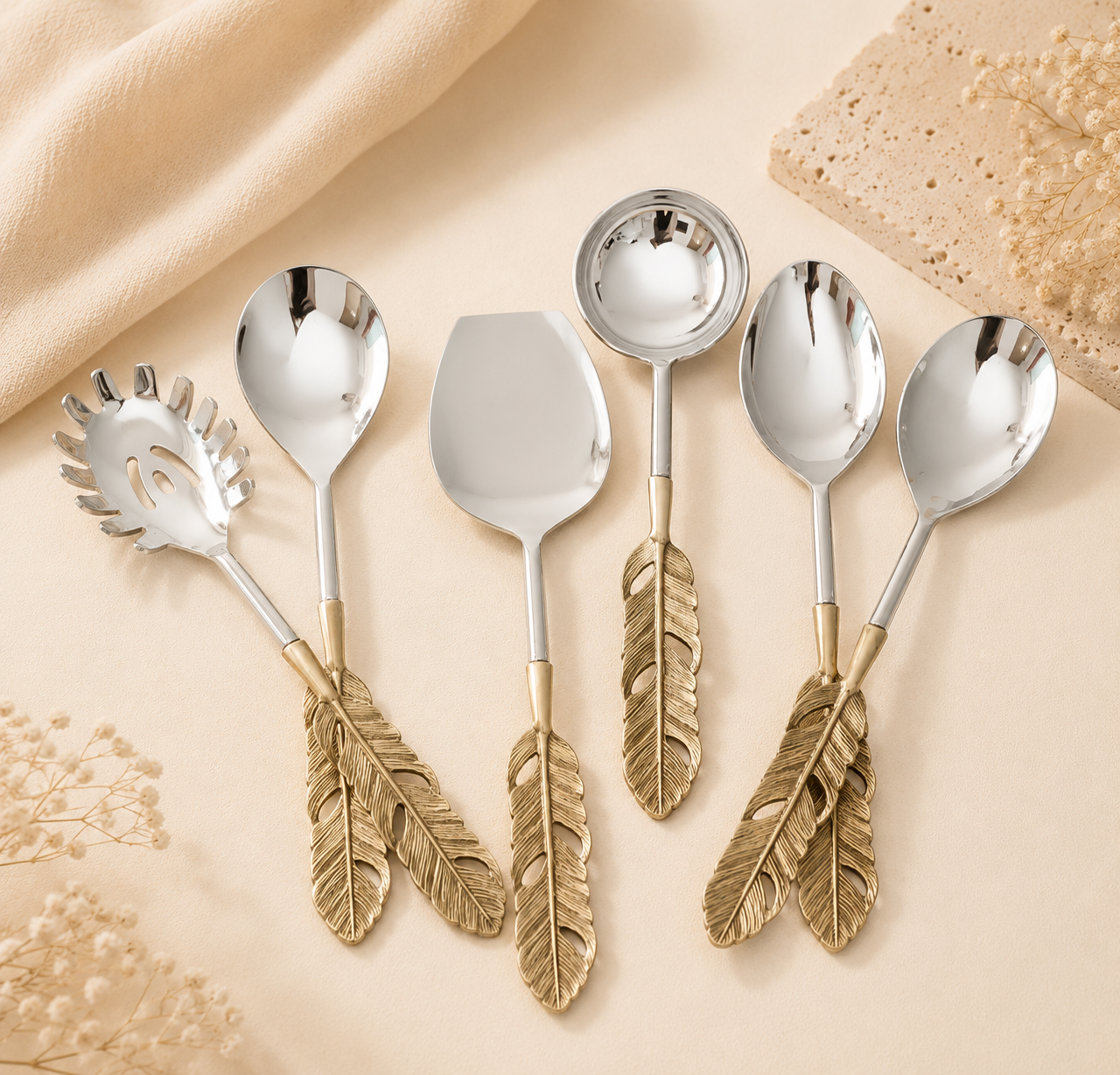 Plume Grace Feather Servers