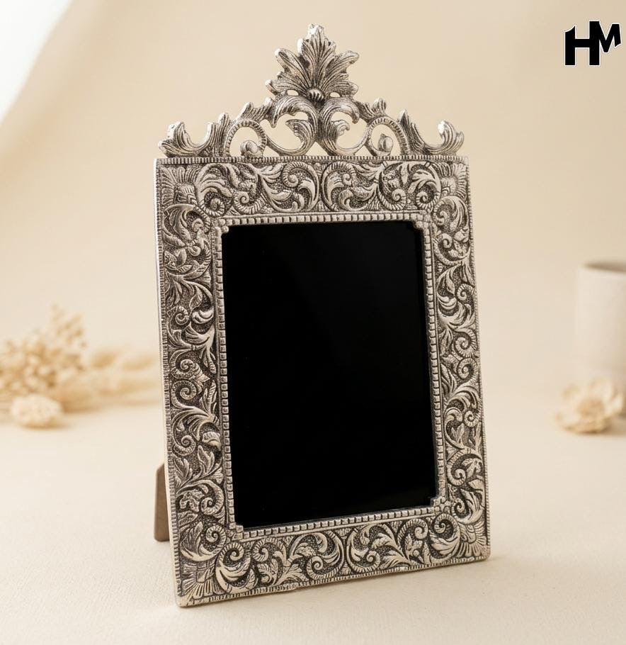 German Silver Photo Frame – 13 x 8 Inch | Premium Decorative Frame