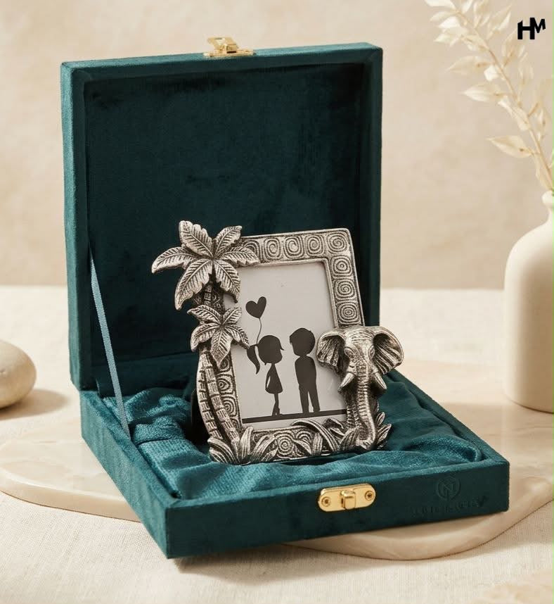 Safari Memories Photo Frame with Velvet Gift Box