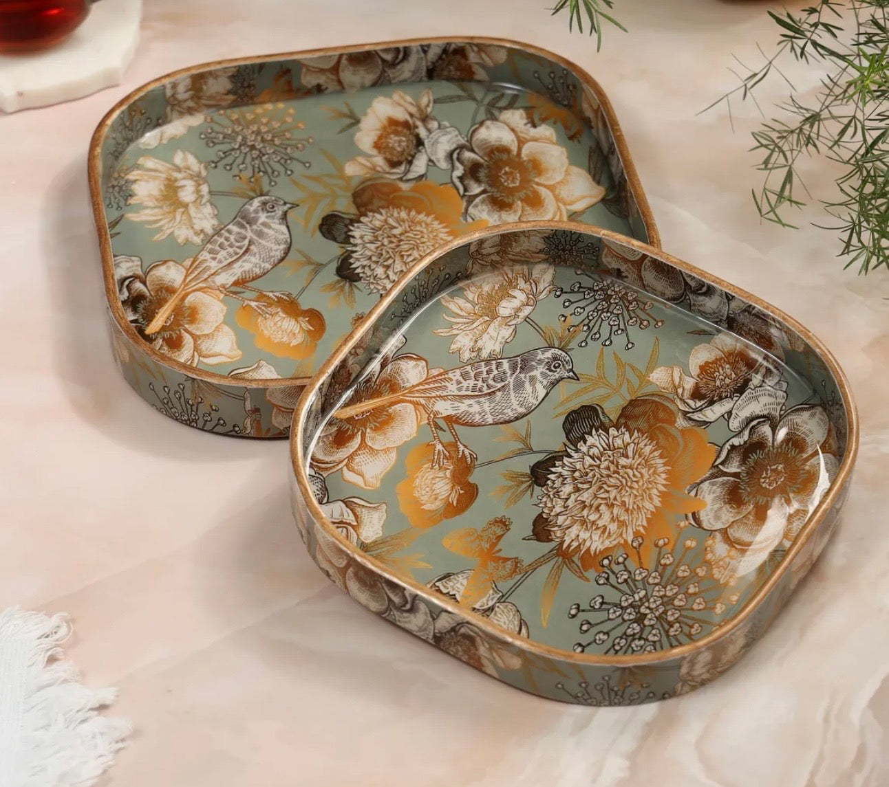 Mystic Curve Square Serving Tray Set